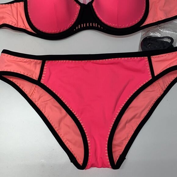 🔥🏖VICTORIA SECRET  swimsuit The Fabulous/push-up  cheeky  New - Picture 3 of 7